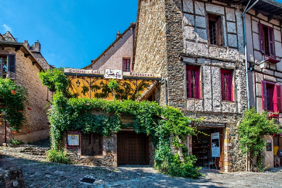 Hotel-restaurant Sainte-Foy à Conques en Aveyron