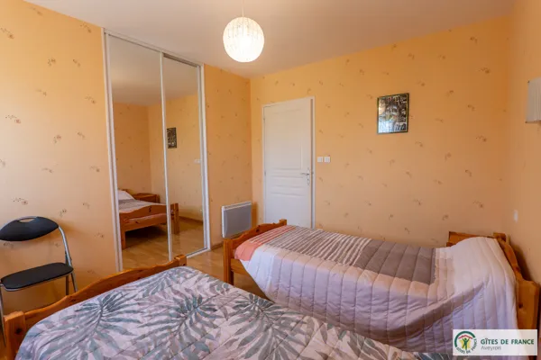 GITE LA GRANGE CONTENSOUS - La chambre 2 lits en 90