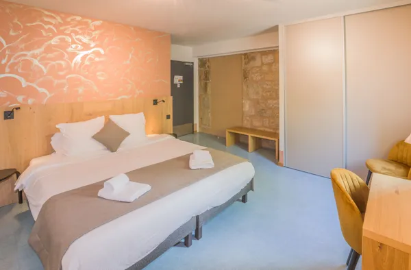 L'Hôtel des Bains - Salles la Source : Chambre Standard