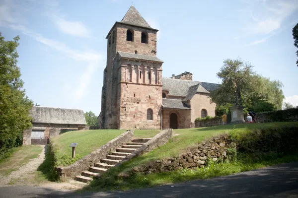 Eglise St Pierre de Bessuéjouls